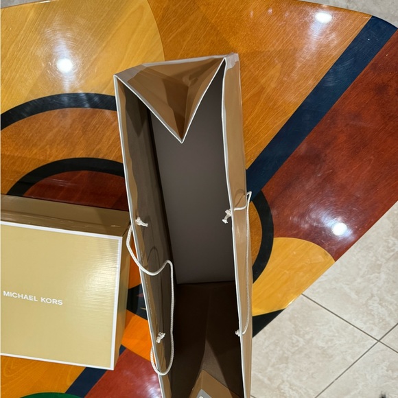 Michael Kors - Picture 8 of 10